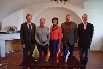 Piļu un muižu asociāciju pārstāvji Jelgavas pilī