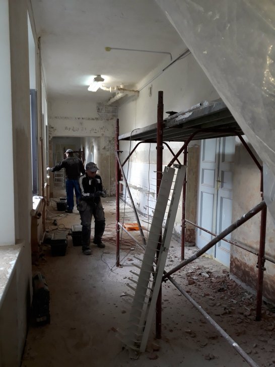 Remontē gaiteni uz sporta zāli